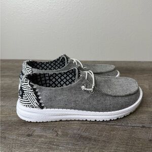 Hey Dude Girls Wendy Chambray Onyx Slip On Shoes 130124203 Size Y4-L5